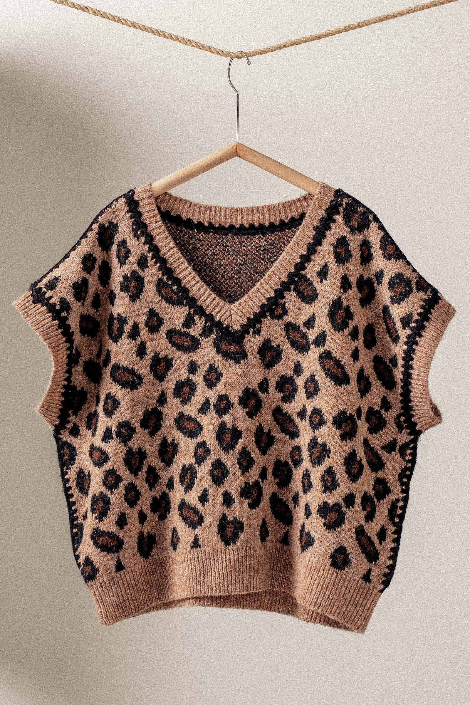 Urban Daizy - Wholesale Sweater Vest - Women's - Leopard Crochet Trim Sweater Vest