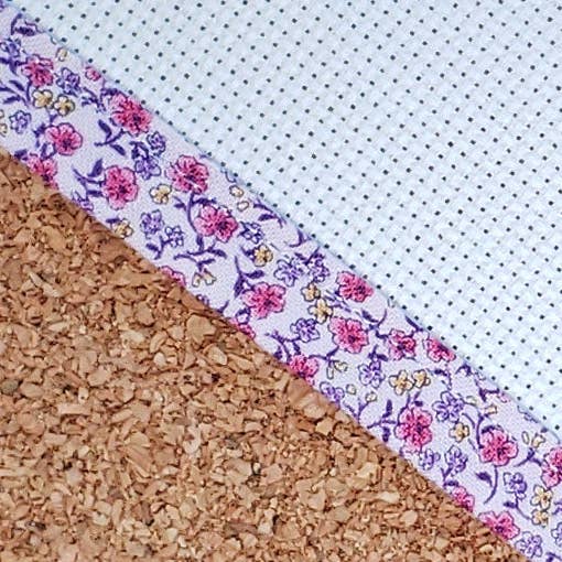 Mini fiori fucsia su rosa - Rifiniture personalizzate per la vendita all'ingrosso da parte di Rogue Stitchery