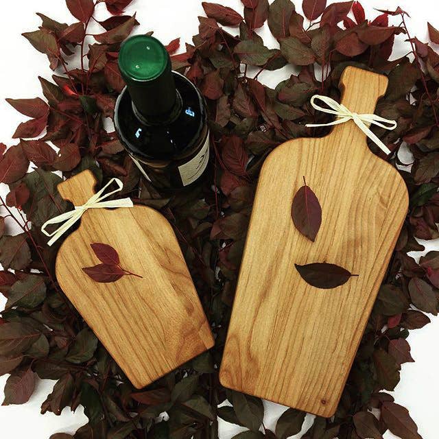 Out of the Woods of Oregon - Wholesale Cheese Board - Mini Wine Bottle Board - Plain1