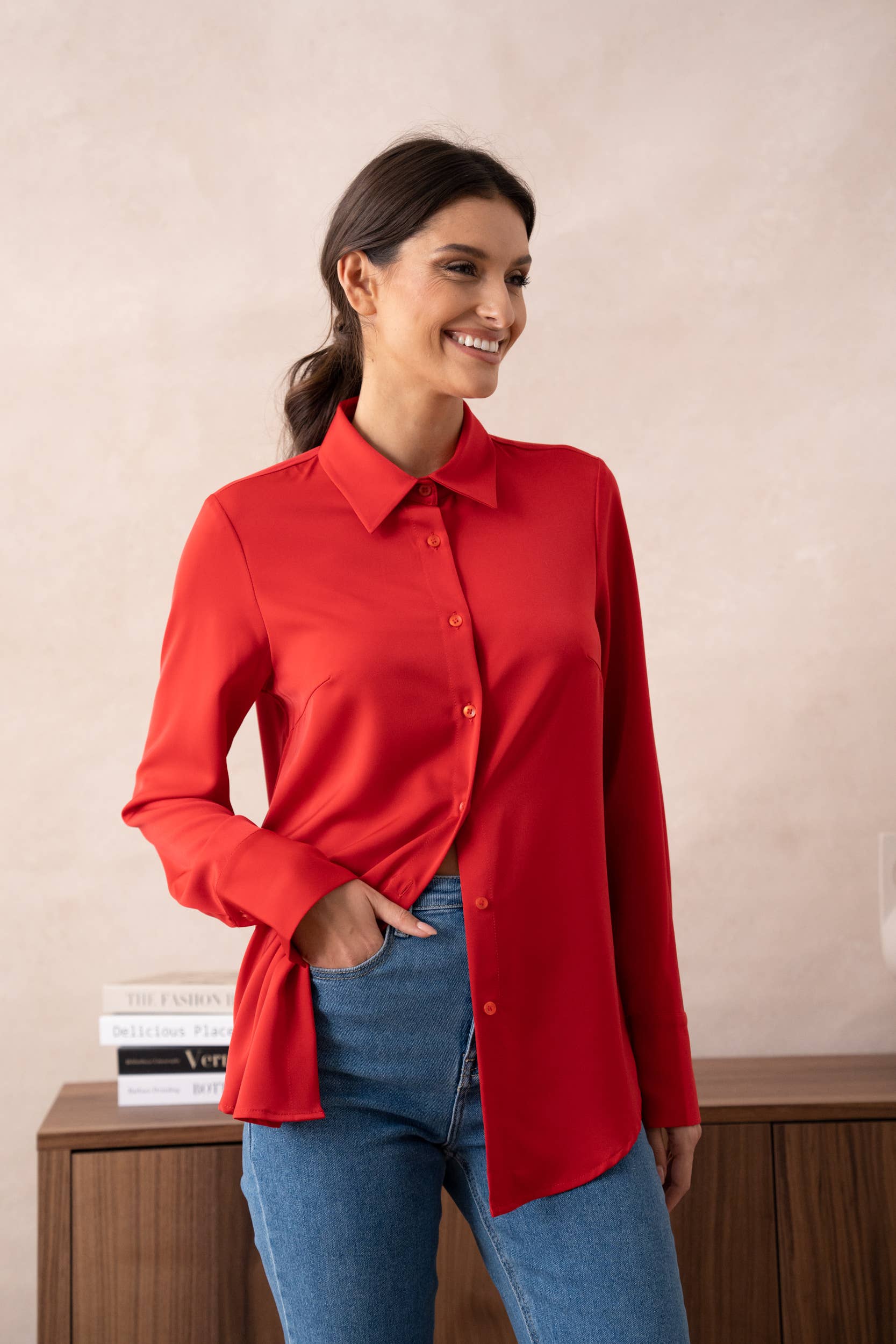 Attentif Paris - Wholesale Button Down Shirt - Women's - Satin shirt with classic notched collar47