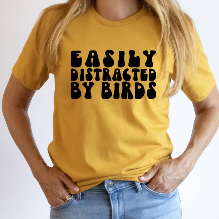 T-shirt Gráfica Facilmente Distraída pelos Pássaros por atacado de Londas Trendy Tees