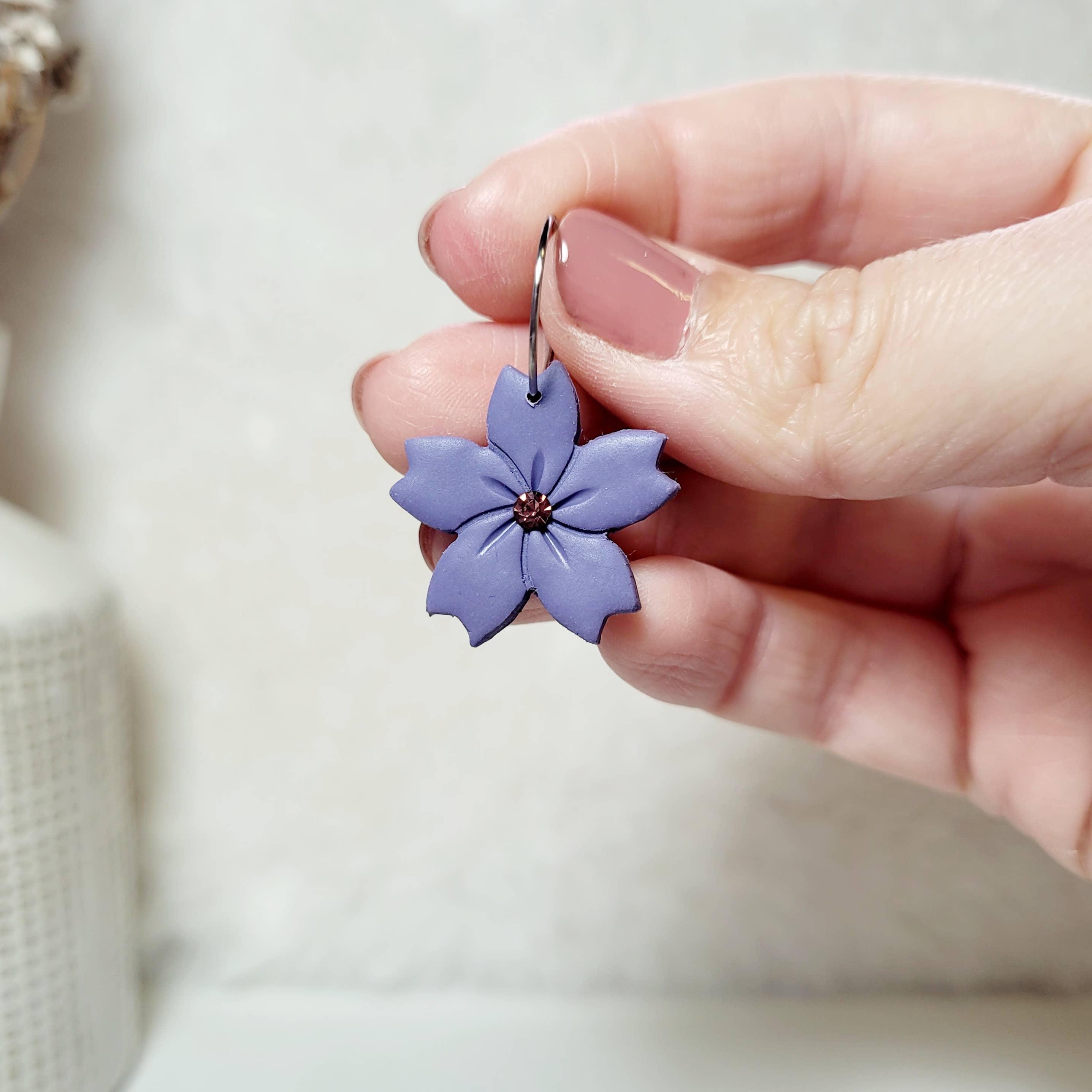 Spiegel Clay - Wholesale Dangle Earrings - Cherry blossom hoops3