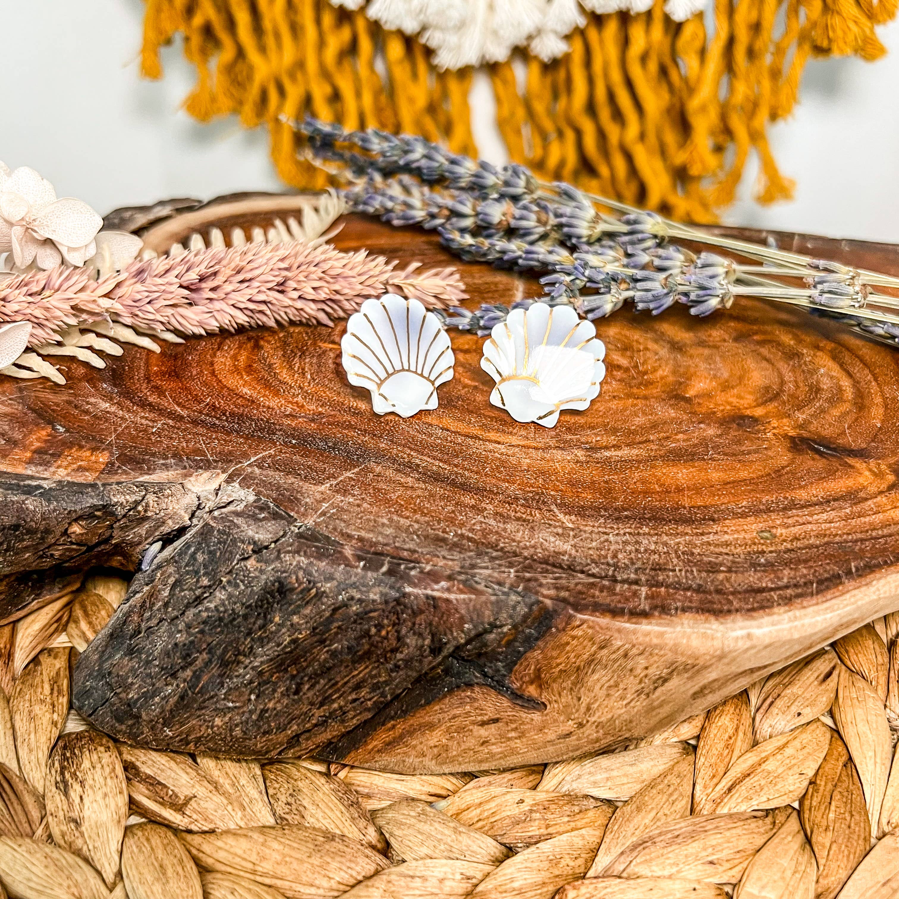 Wolf and Clay Pty Ltd - Vente Clous d'oreille - Mira - Sea Shell - Clous d'oreilles en porcelaine2