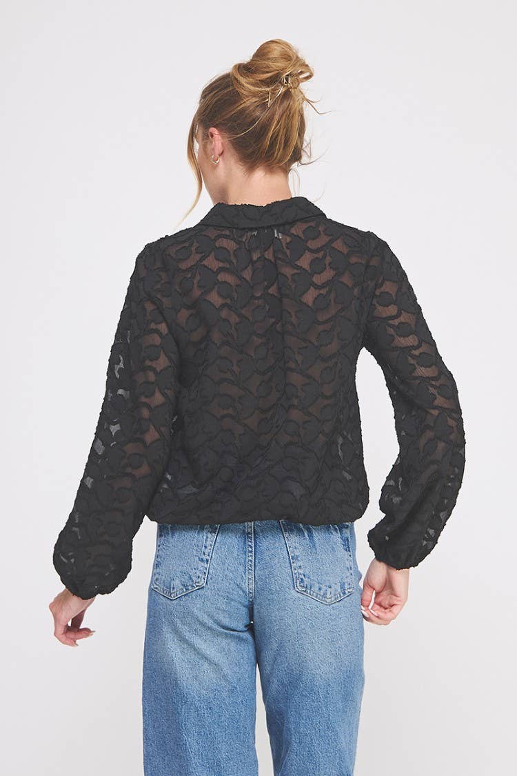 Allie Rose – wholesale Blus - Dam – Jacquard bränningsknapp upp långärmad blus6