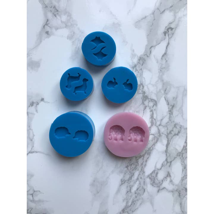 Moule en silicone pour boucles d'oreilles lapin pour la vente par EllaRaeMouldsVinyls