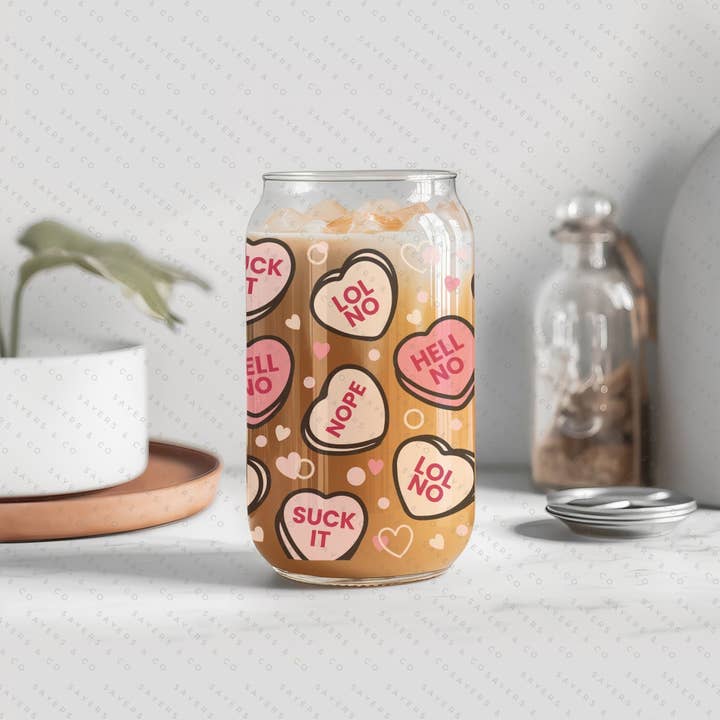 Sayers & Co. - Wholesale Drinking glass/cup - 16oz Valentine's Day Candy Hearts Glass Cup with Bamboo Lid & Straw #1000905