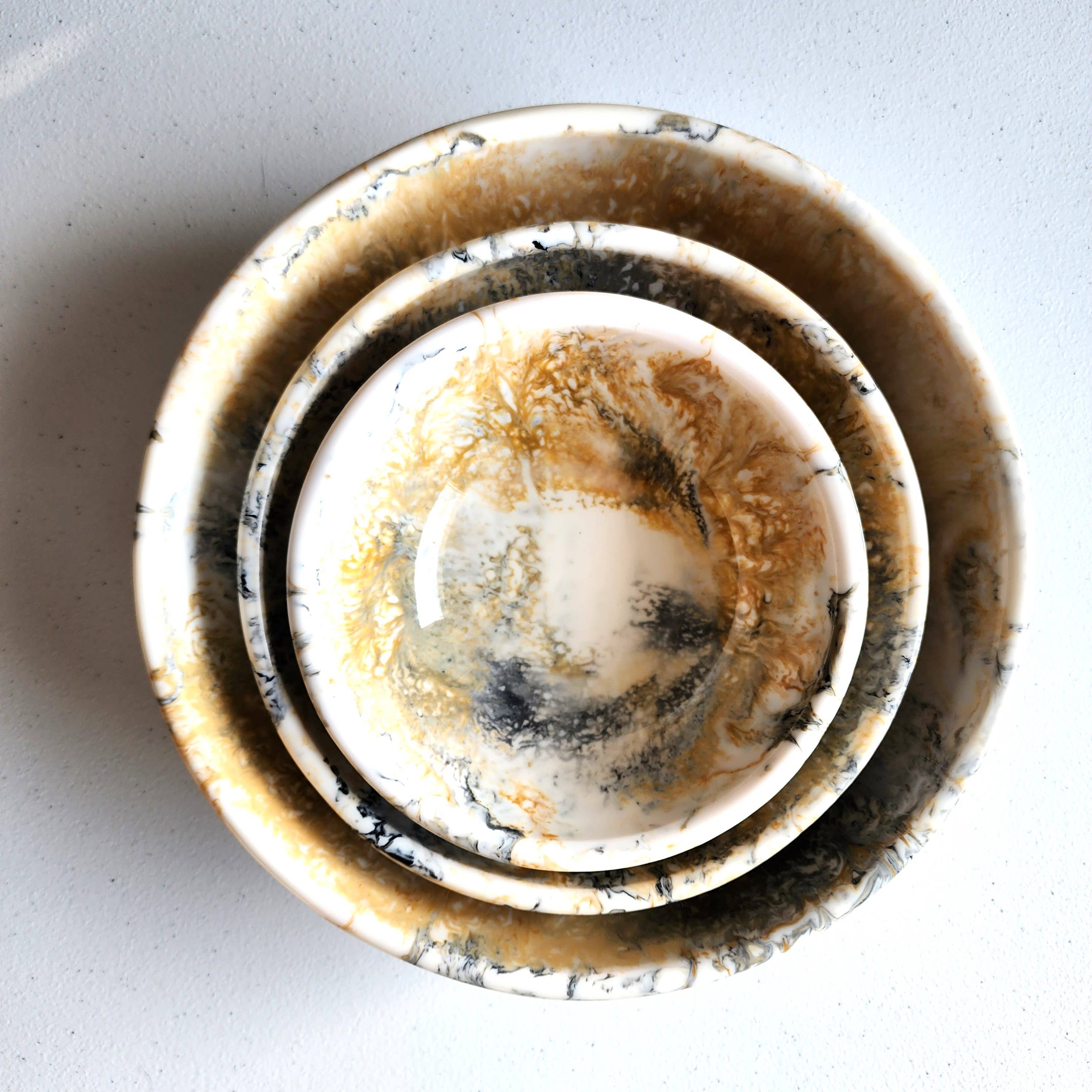 Gibb & Daan - Vente Bol de service - Ensemble de 3 bols de service en résine coulée à la main10