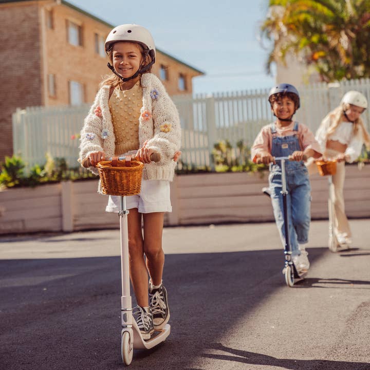 Banwood SL Europe - Vente Vélo et trottinette – enfant - TROTTINETTE MAXI VINTAGE BANWOOD - ROSE1