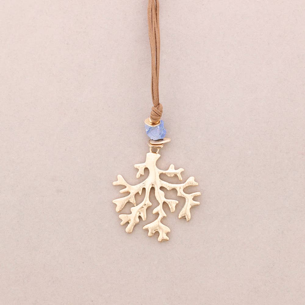 Sonata – Engroshandel Halskæde med vedhæng – Lang halskæde med koralvedhæng i metal3