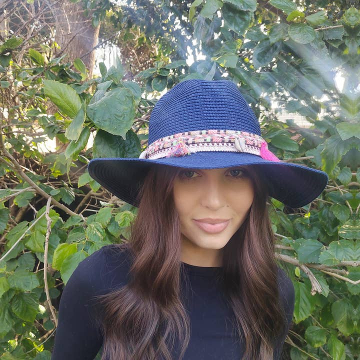 Cinnamon Creations - Wholesale Straw hat – women's - Ribboned Summer Hat - 70929