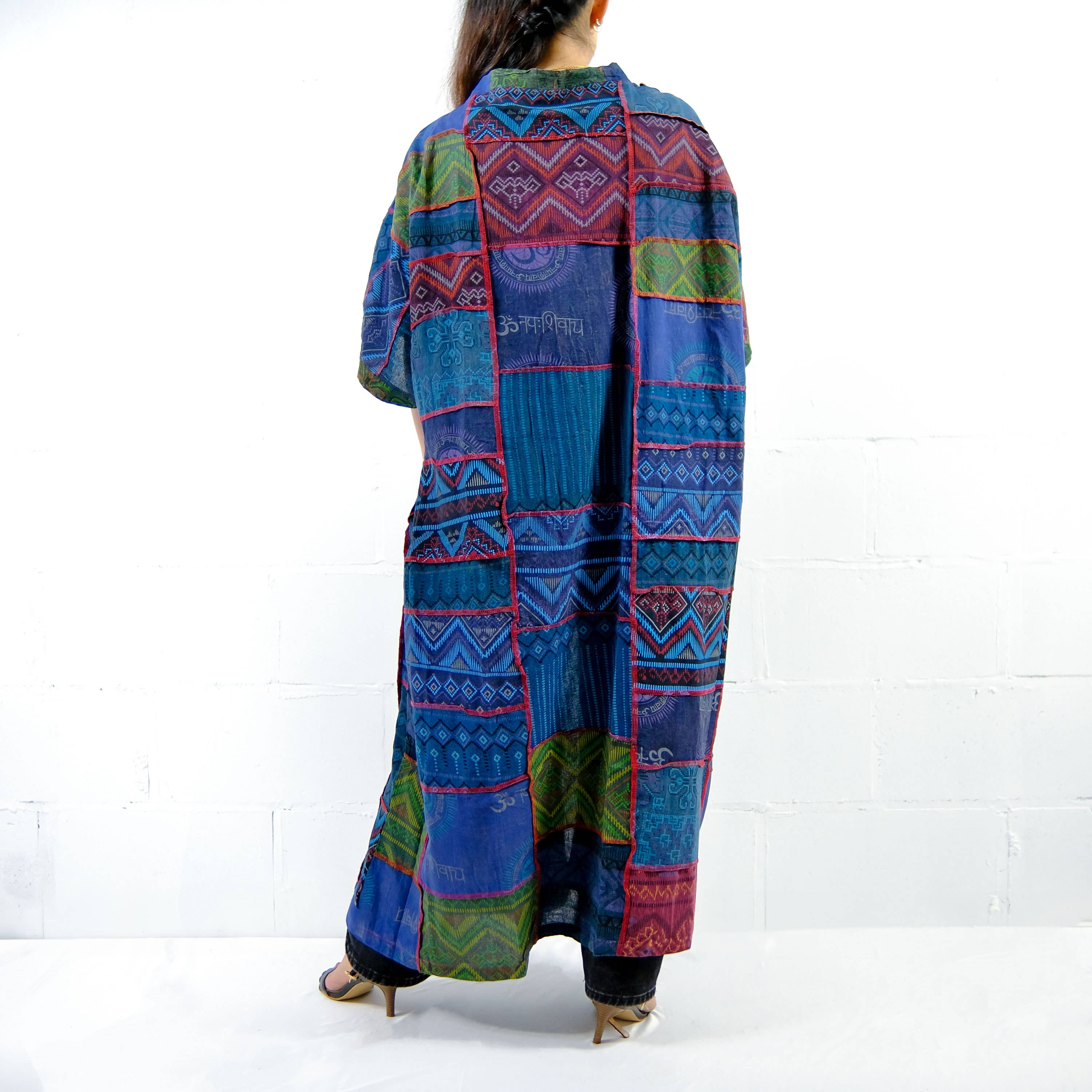 Karma Nepal Crafts – Engroshandel Kimono - Dame – Lang, oversize duster i patchwork bomuld9