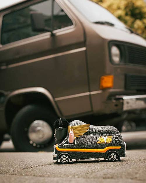 Disburst - Venta al por mayor Figura decorativa - Bison Van SF Ed de Jeremy Fish. Figura de vinilo 1