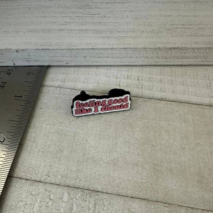 Crazy Heifers Wholesale - Wholesale Lapel Pin/Button - Trendy Lapel Pins