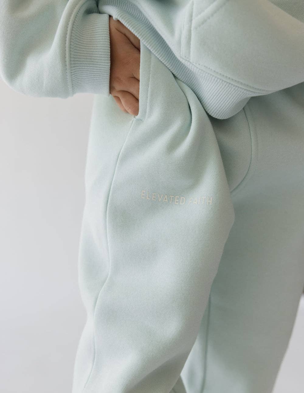 Elevated Faith – wholesale Mjukis- och joggingbyxor – The Future Is Bright Kids Sweatpant3