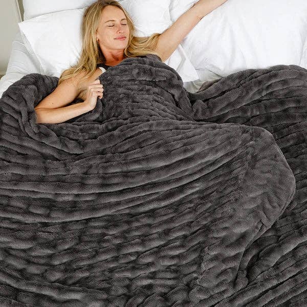 Big Blanket Co - Wholesale Throw Blanket - Cuddle Cloud™ Blanket16