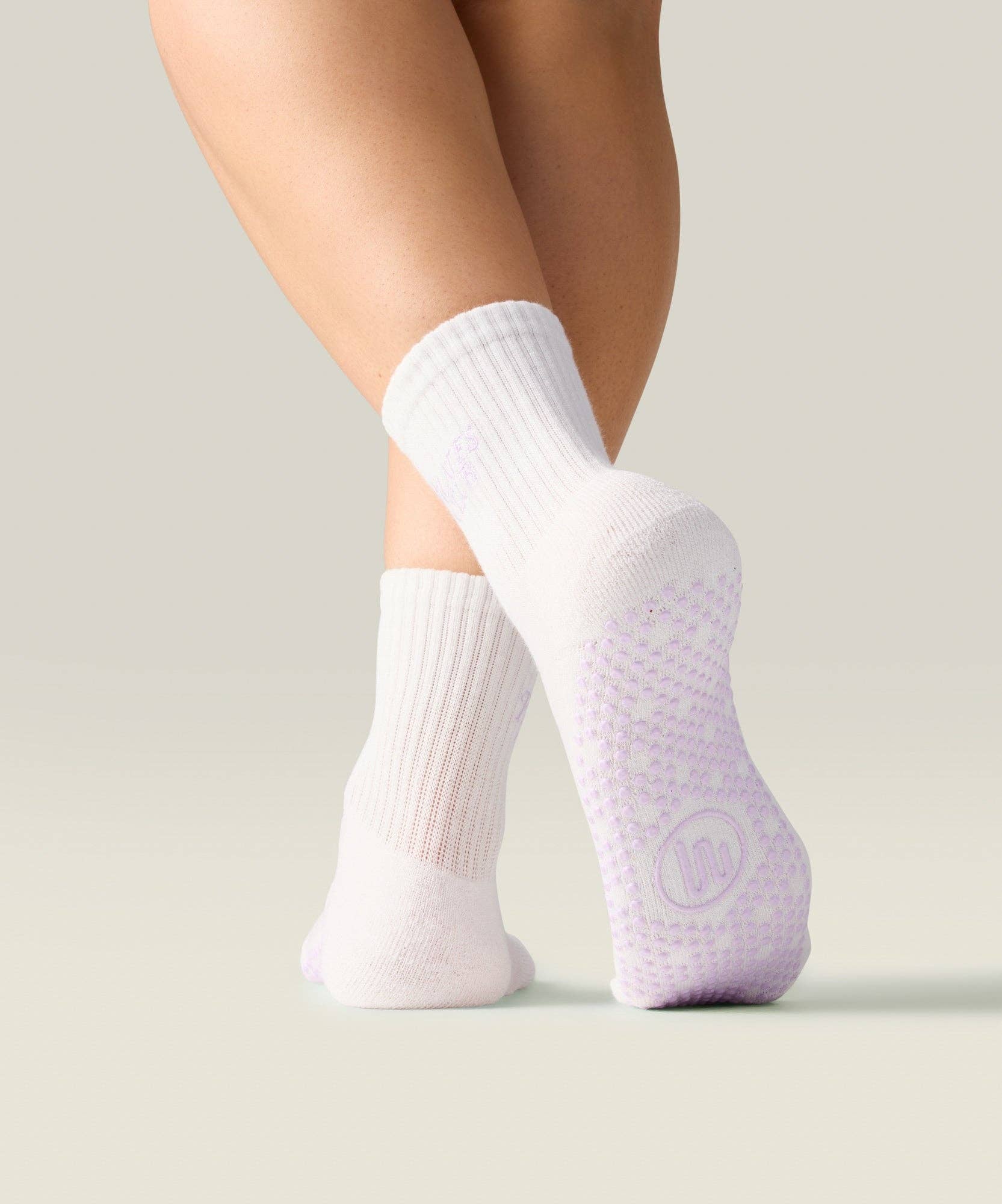 MoveActive – wholesale Socks – Women's – Crew Non Slip Grip Socks - Pilates Club Ivory1