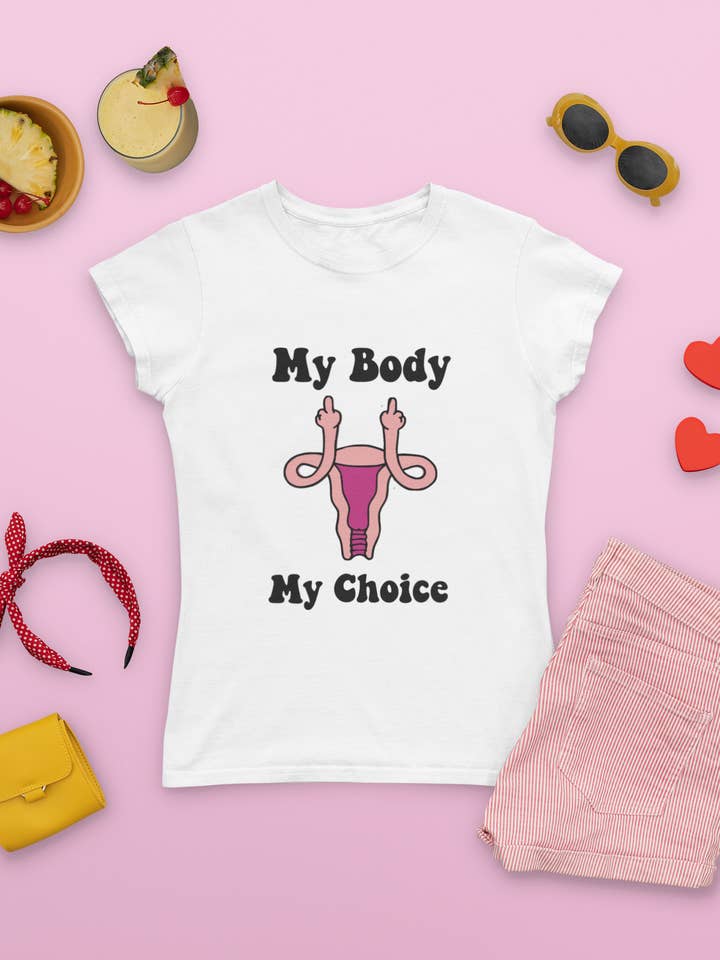 Camiseta divertida Pro choice Uterus, My body my choice para venta al por mayor de OMMO Designs