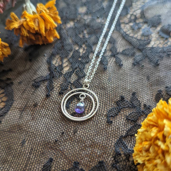 Halskette mit Amethyst-Wappen für den Großhandel von Maxi Cif Designs