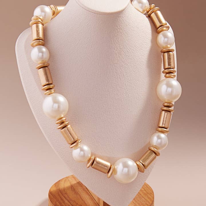 Designature New York - Wholesale Beaded/pearl necklace - Pearl With Vintage Metal Bead Short Necklace3