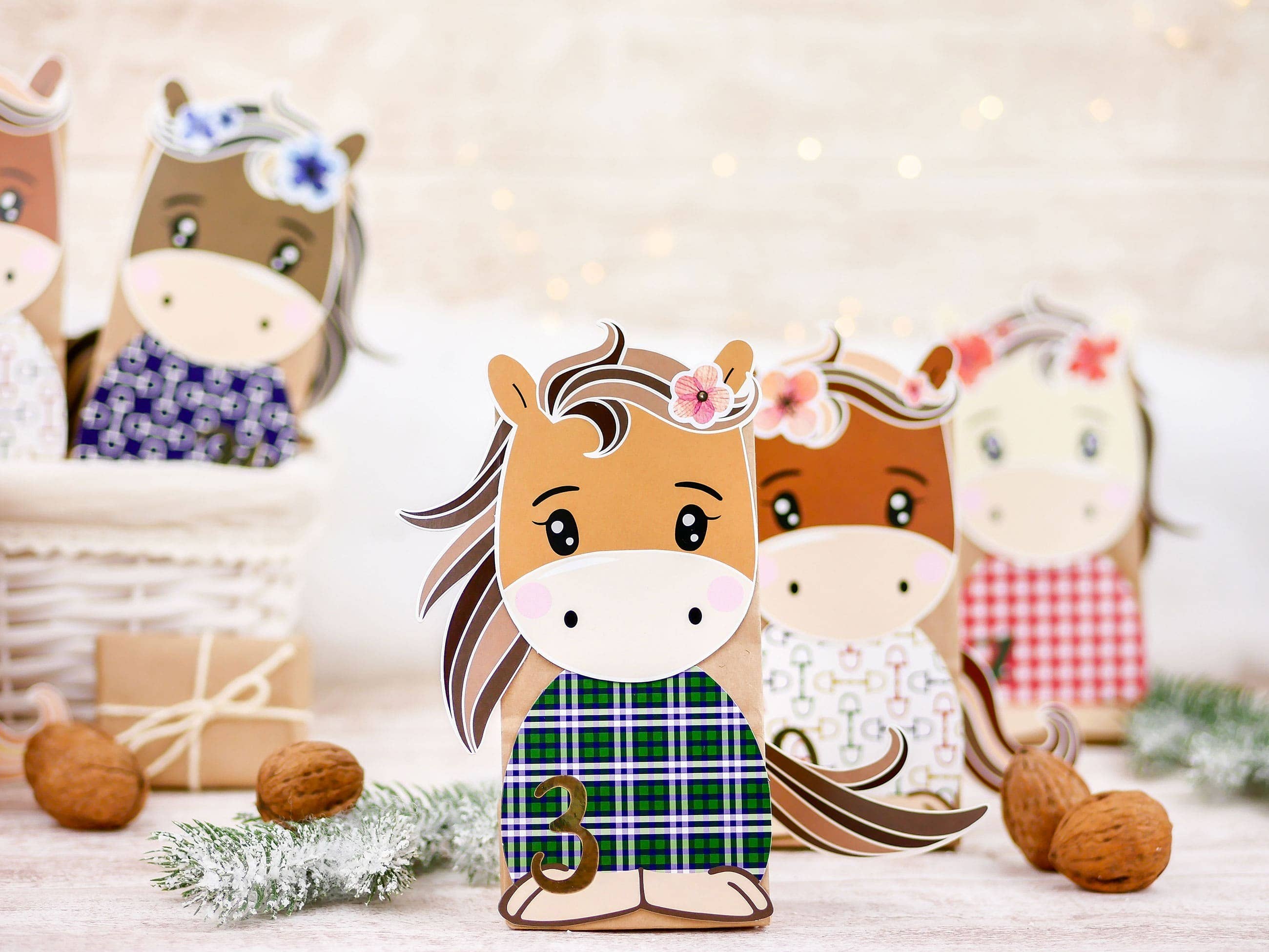 Papierdrachen – Großhandel Adventskalender – Adv Motiv gestanzt - Pferdekalender4