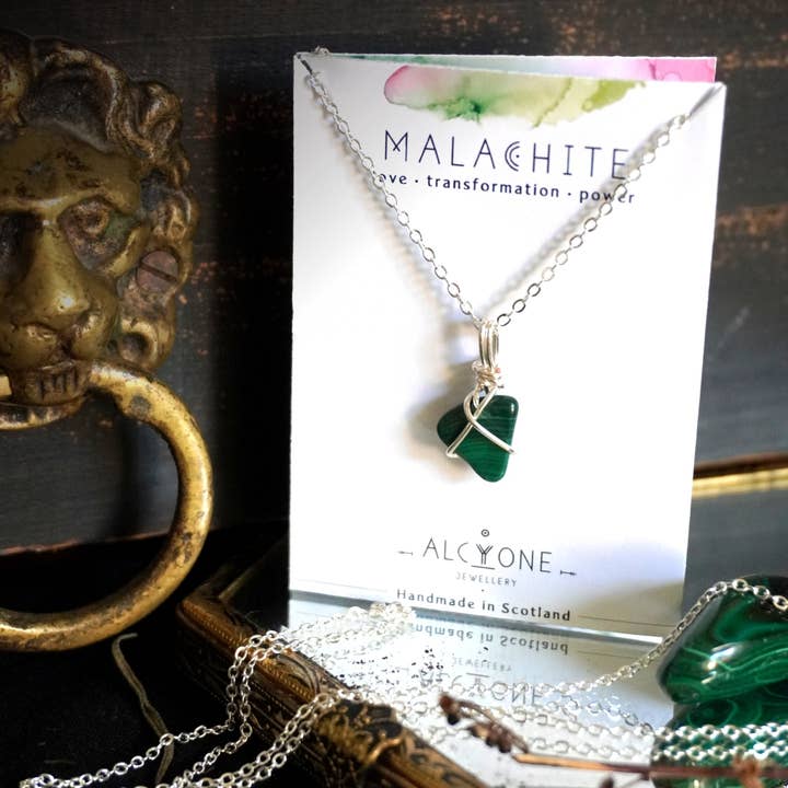 Colar de Malaquita | Cristal de Transformação e Amor por atacado de Alcyone Jewellery Ltd