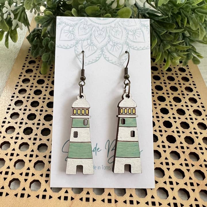 Lighthouse for wholesale by Seasideblooms