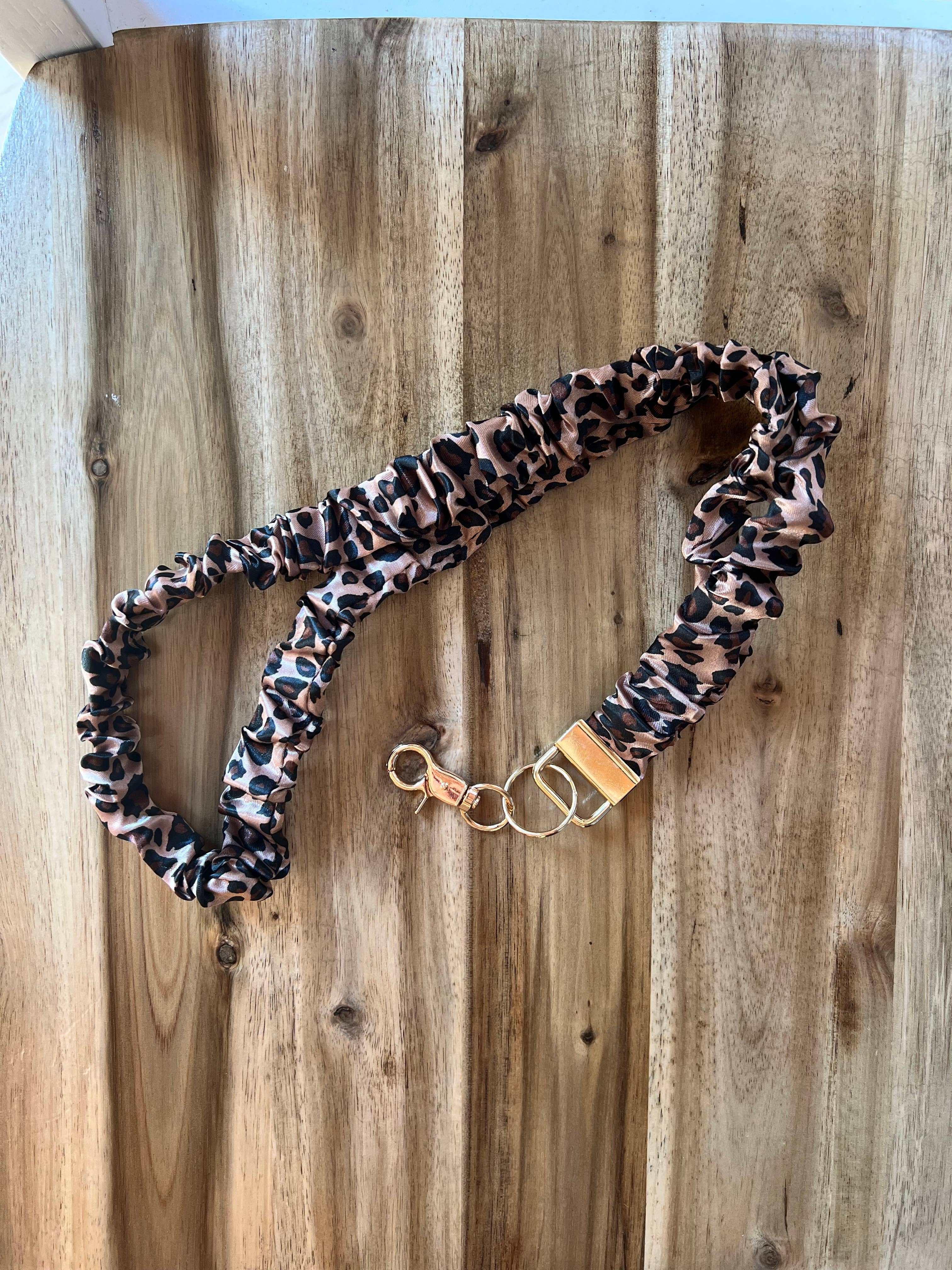 Simply Midwest - Wholesale Lanyard - Women's - Scrunchie Lanyard1