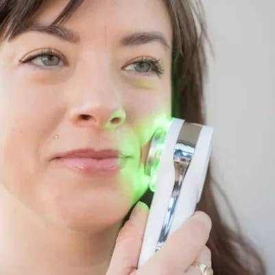 Bee Naturals - Wholesale Electronic Skincare Device - MYSKINBUDDY4