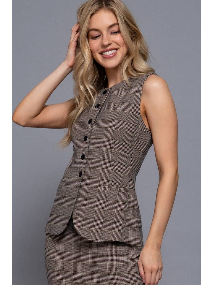 Active Basic | Active USA - Wholesale Suit Vest - Women's - Round Neck Button Down Check Woven Vest5