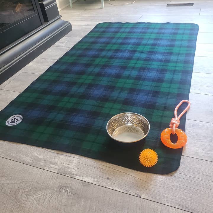 Patrick King Woollen Company – Großhandel Haustierdecke – Hund – Schwarze Watch Hundedecke groß/XLarge3