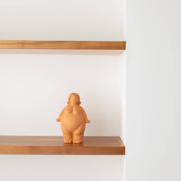 OITO Atelier - Wholesale Decorative Figurine - Woman2