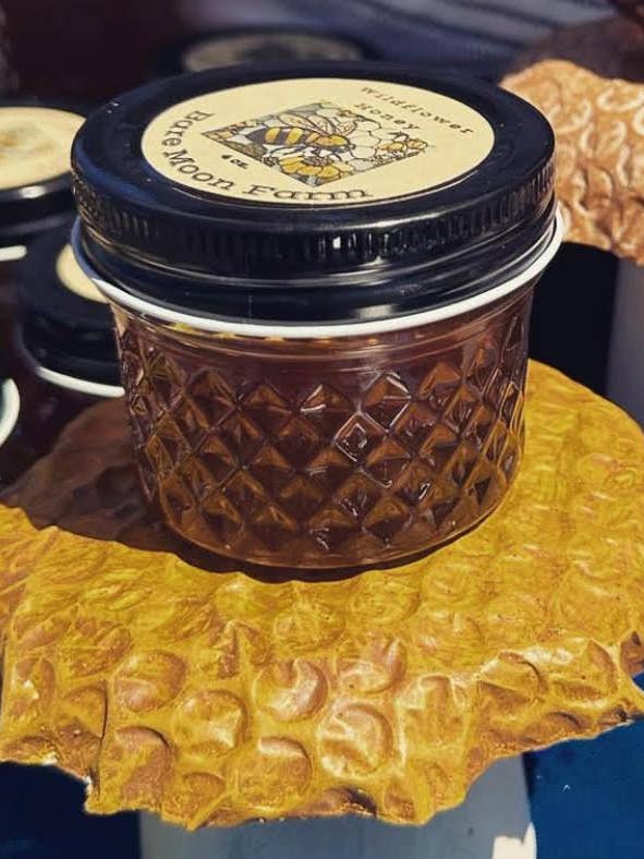 4 ounce Glass Jar of Clover Honey for wholesale by Bare Moon Farm