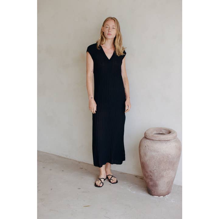 AW1049 | Knit Sweater Ribbed V-Neck Sleeveless Maxi Dress Wi for wholesale by a.ren