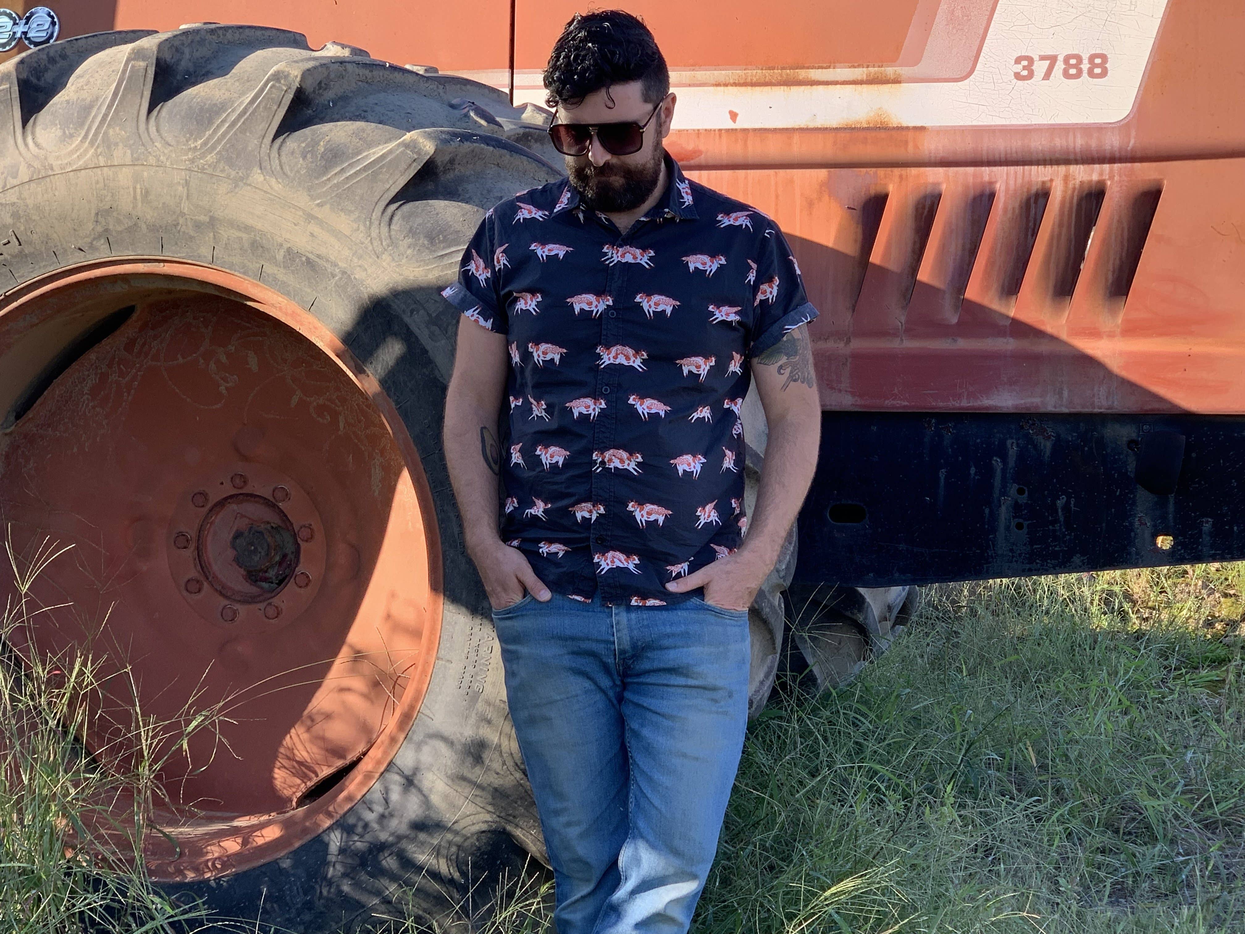 Animal Instincts - Wholesale Button Down Shirt - Unisex - Flying Cows Unisex Cotton Button Up Short Sleeves4