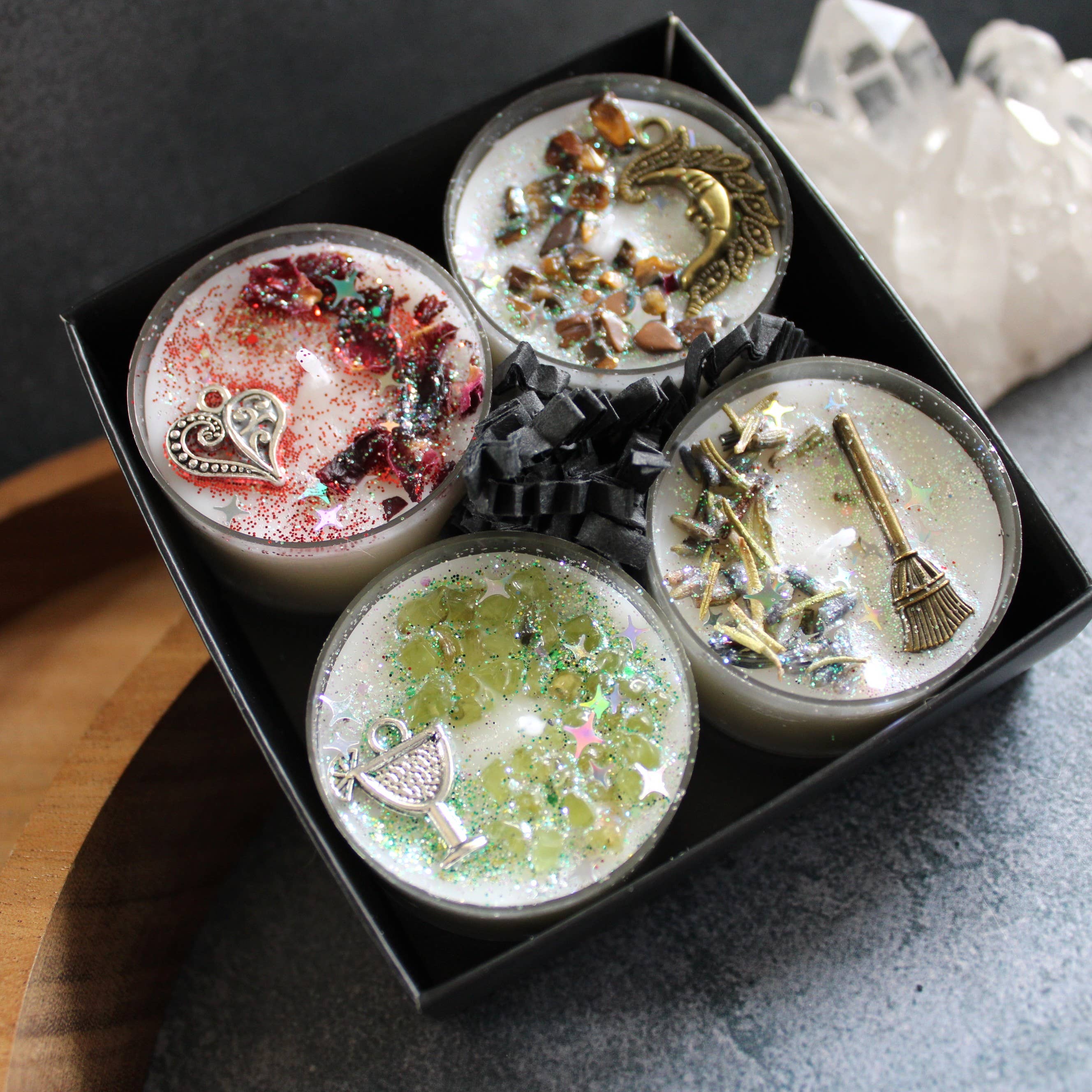 Moondust and Raven – Engroshandel Fyrfadslys – Practical Magic fyrfadslys med krystaller og ritualer3