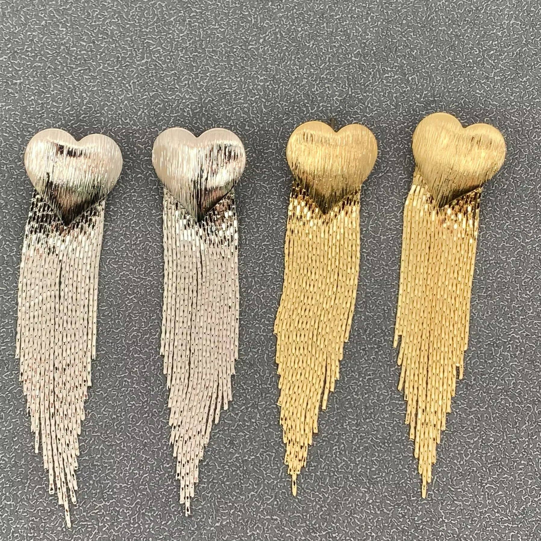 Mio Queena - Wholesale Tassel Earrings - Metal Fringe Wire Drawing Heart Post Earrings1