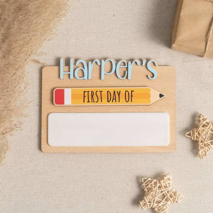 BearCrafts – wholesale Christmas Wall Art – First Day School Sign For Capturing Milestone Memories Y8610