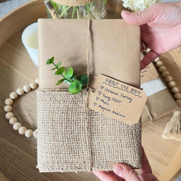 Bits And Pieces Of Art - Wholesale Contemporary & Literary Fiction - Mystery Blind Date with a Book + Book Description3