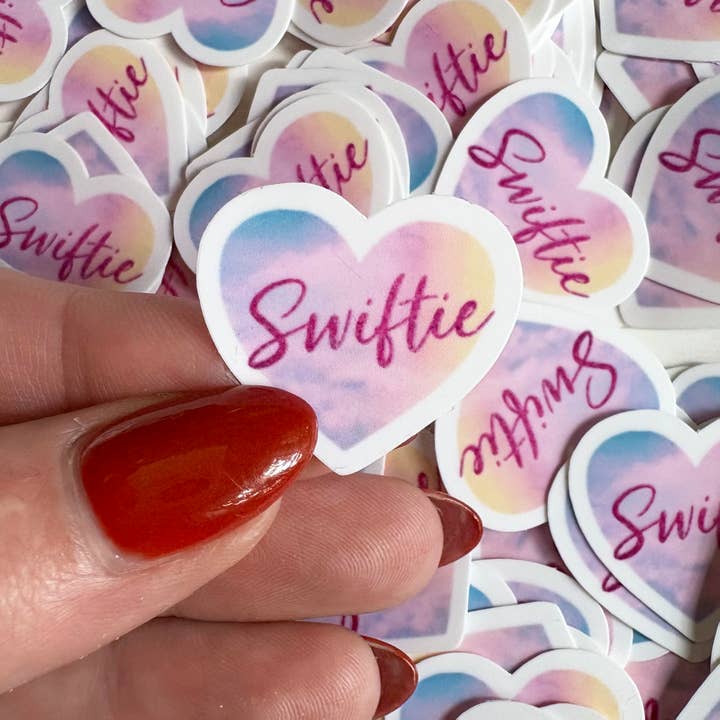 Pack de 50 mini autocollants cœur Swifite Lover pour la vente par Jocelyn Diebolt Designs