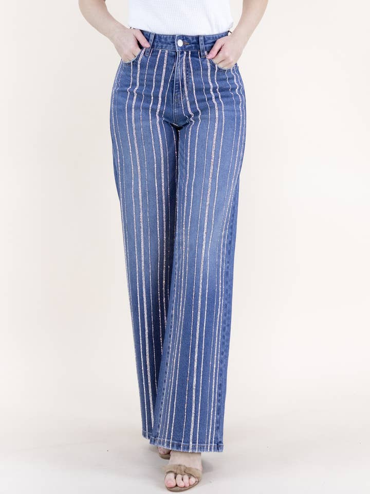 Jean à rayures fines et strass taille haute à jambes larges pour la vente par Original USA
