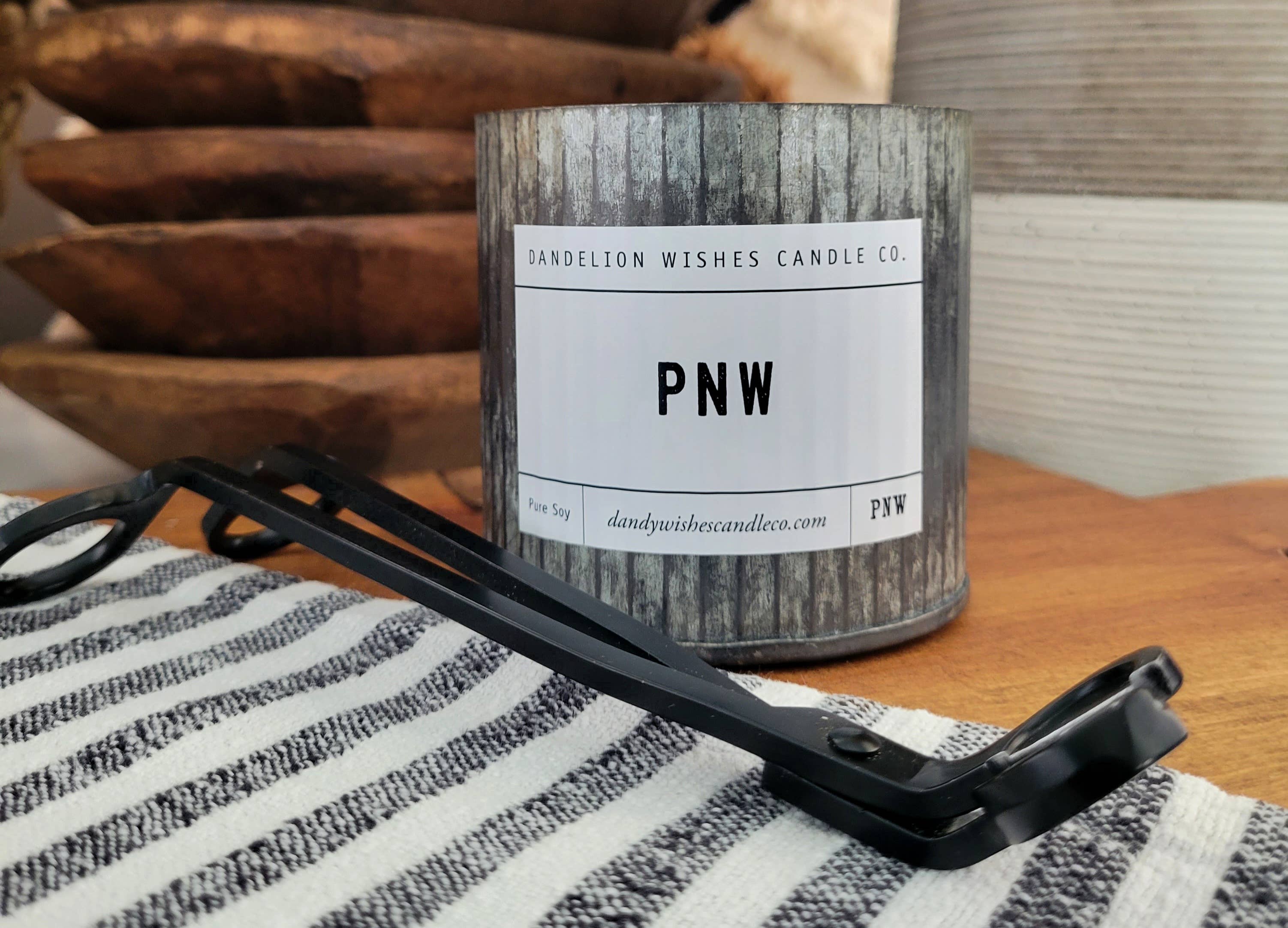 Dandelion Wishes Candle Co. – Engroshandel Glaslys – 12 ounce Rustik Galvaniseret Tin Candle17