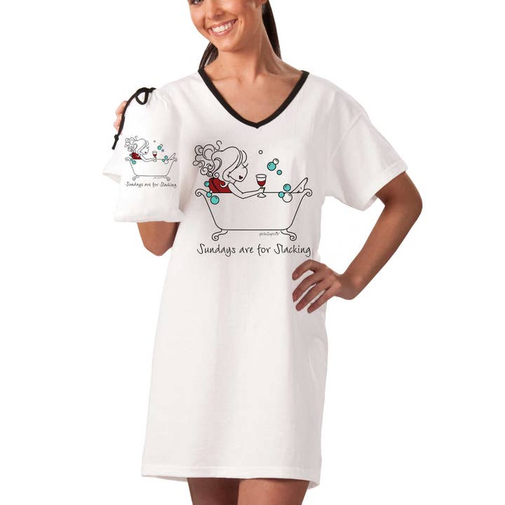 Philosophies „Søndage er for Slacking“ Natskjorte i en taske for engroshandel hos Emerson Street Clothing Co.