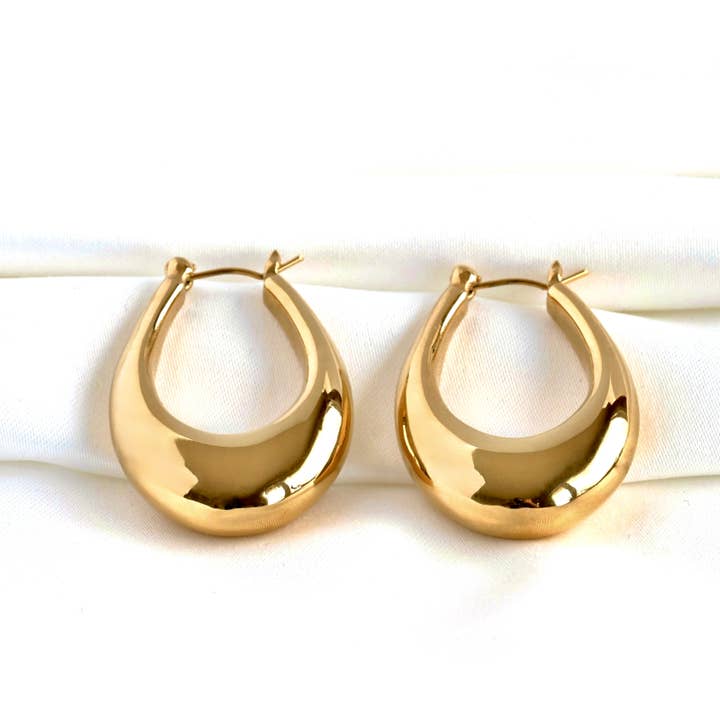 Blueyejewelry - Wholesale Hoop Earrings - Chunky Gold Hoops - Lightweight Oval Hoop Earrings3
