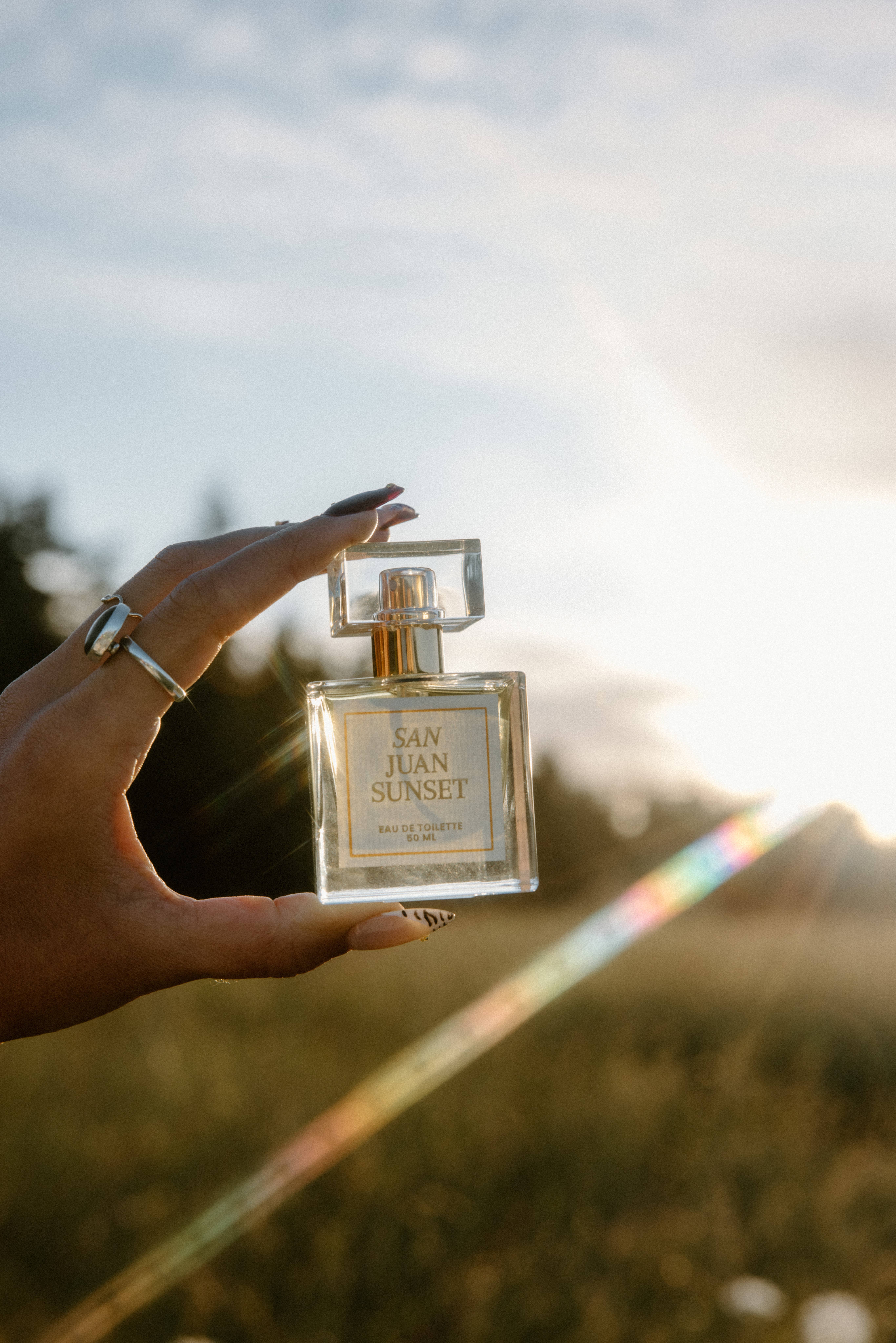 Boathouse - Wholesale Perfume/Eau de Toilette - San Juan Sunset | Handcrafted Warm & Resinous Perfume | Acrylic