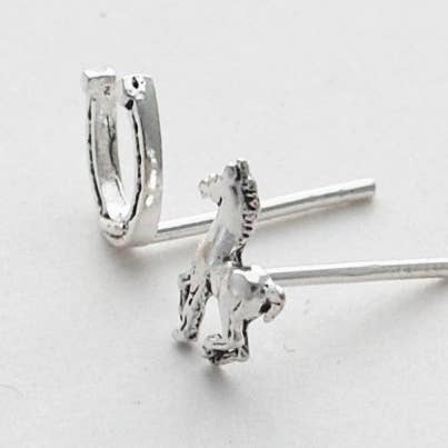 Semaki & Bird – wholesale Solitärörhängen – Häst & hästsko örhängen silver naturhistoria2