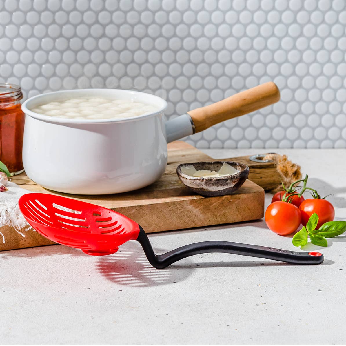 Dreamfarm - Wholesale Kitchen Tool/Gadget - Lestrain - Dripless Sit Up Stainer5