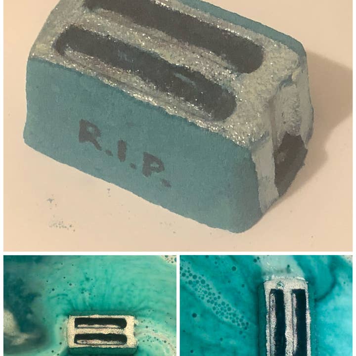 Toaster bath bomb scented in Black Poppy for wholesale by Zappy Bath and Body