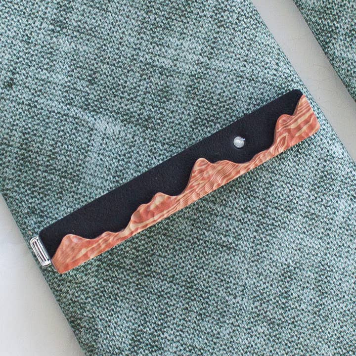 Red Rock Tie Clip | Högtidskläder Handgjorda tillbehör för wholesale av Olim Clay Co.