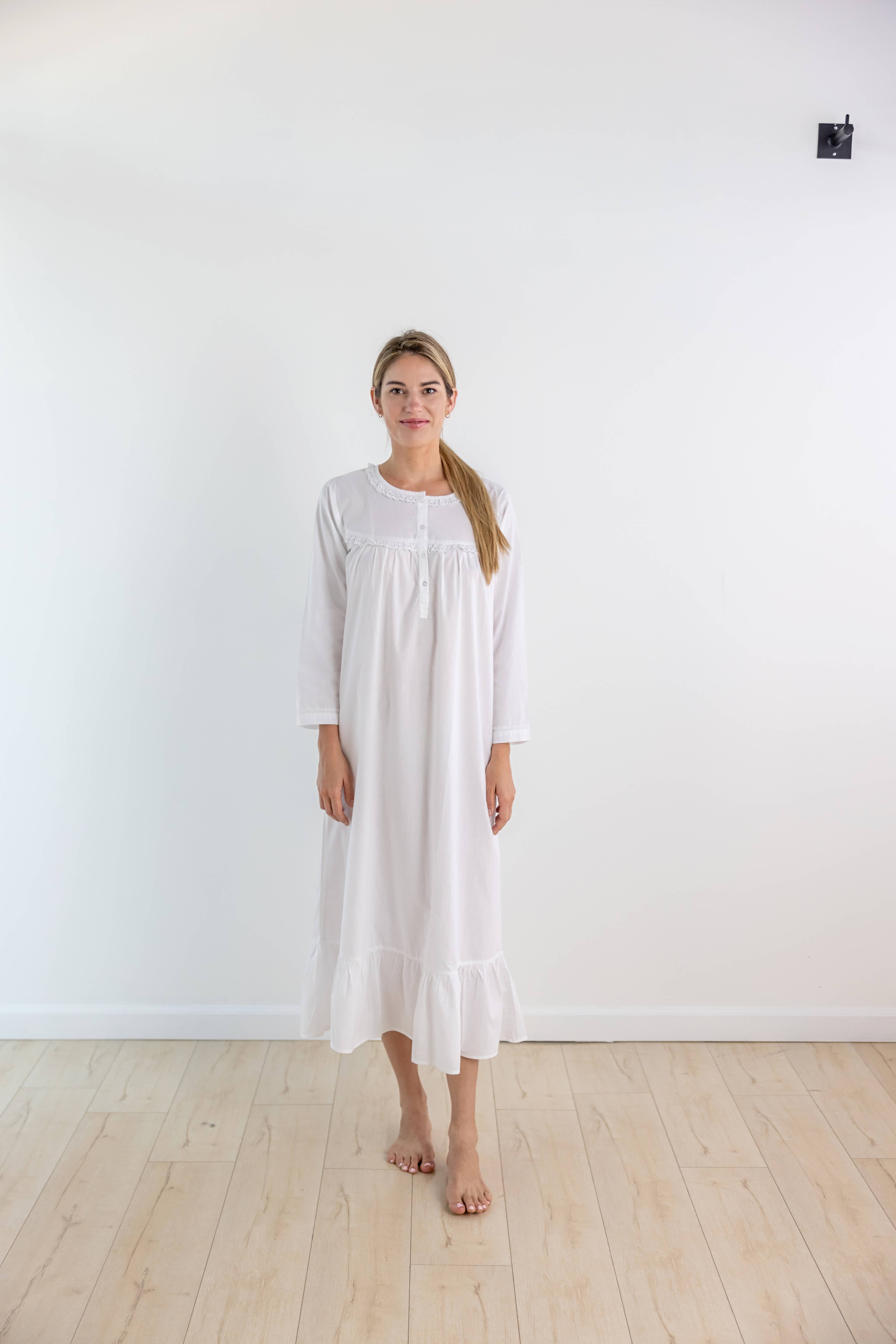 Jacaranda Living - Venta al por mayor Ropa para dormir - Mujer - Camisón blanco de algodón estilo victoriano Catherine5