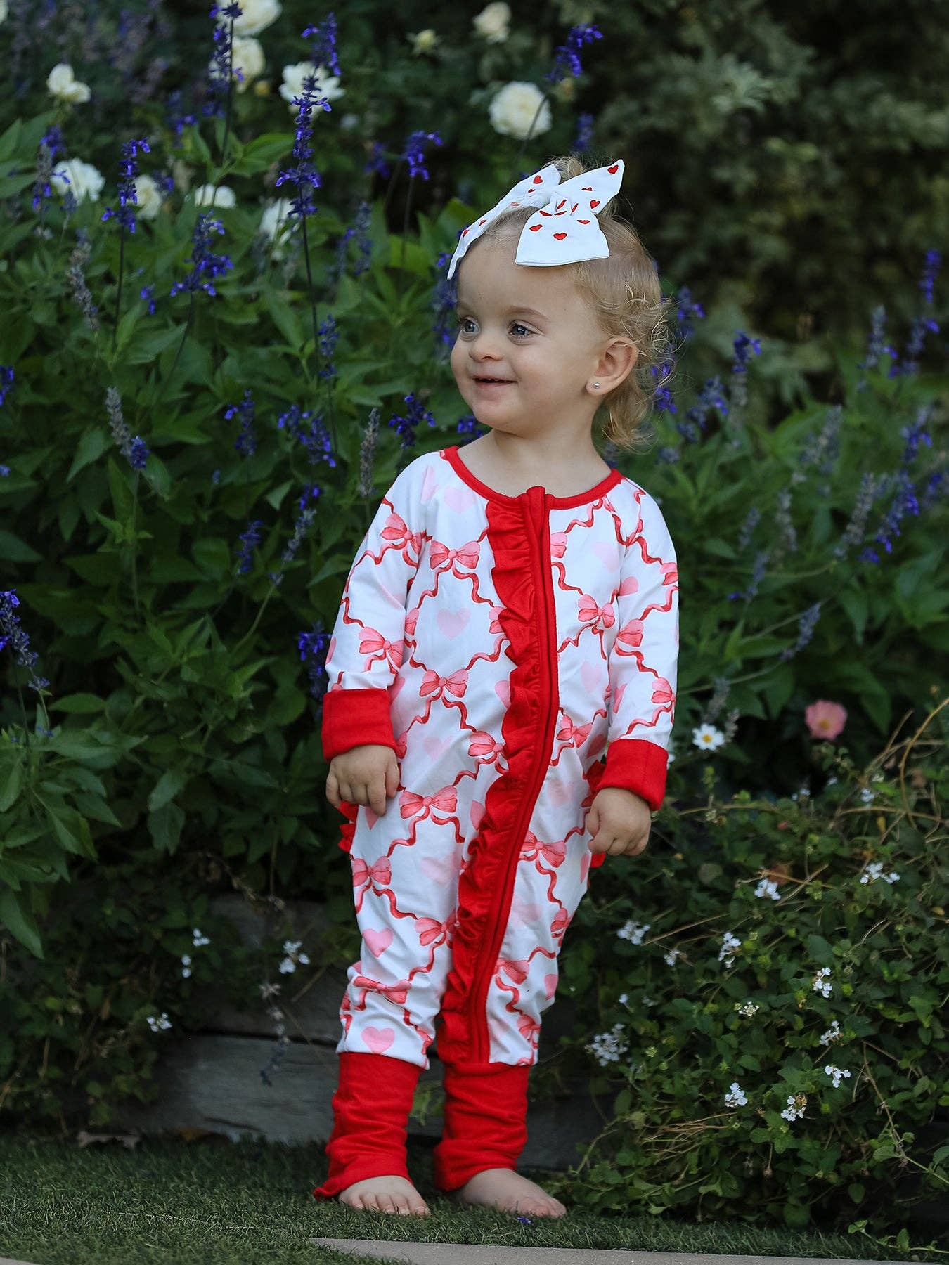 Rylee Faith Designs - Wholesale Rompertje - Baby - Valentijnsdag Baby Meisjes Romper met Hart- en Strikprint2